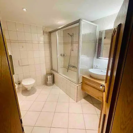 Im Alten Dorfteil Von *